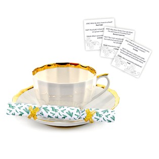 Skandi and Green Saucer Crackers